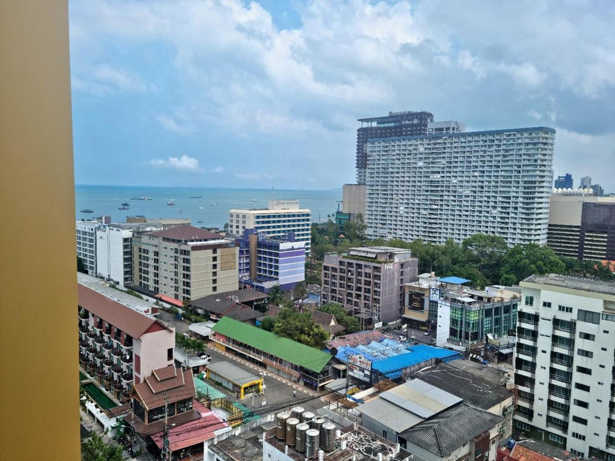 Edge Near Walking Street Appartement Pattaya