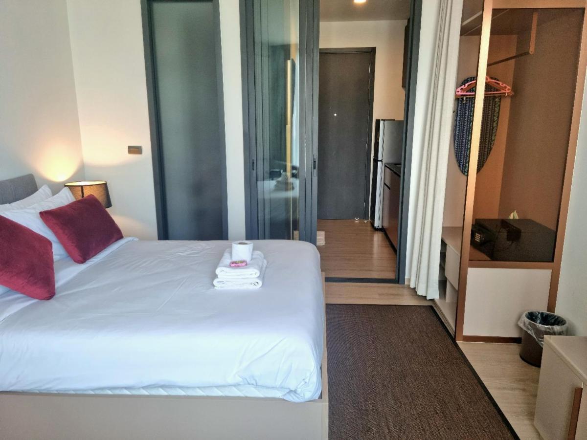 Edge Near Walking Street Appartement *